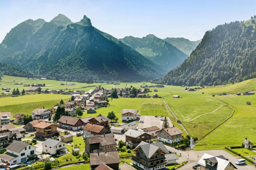 blick auf die berge mit day time, mountain view, blick auf die berge, residential view, und wohngebietblick