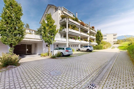 view of apartment building / complex
