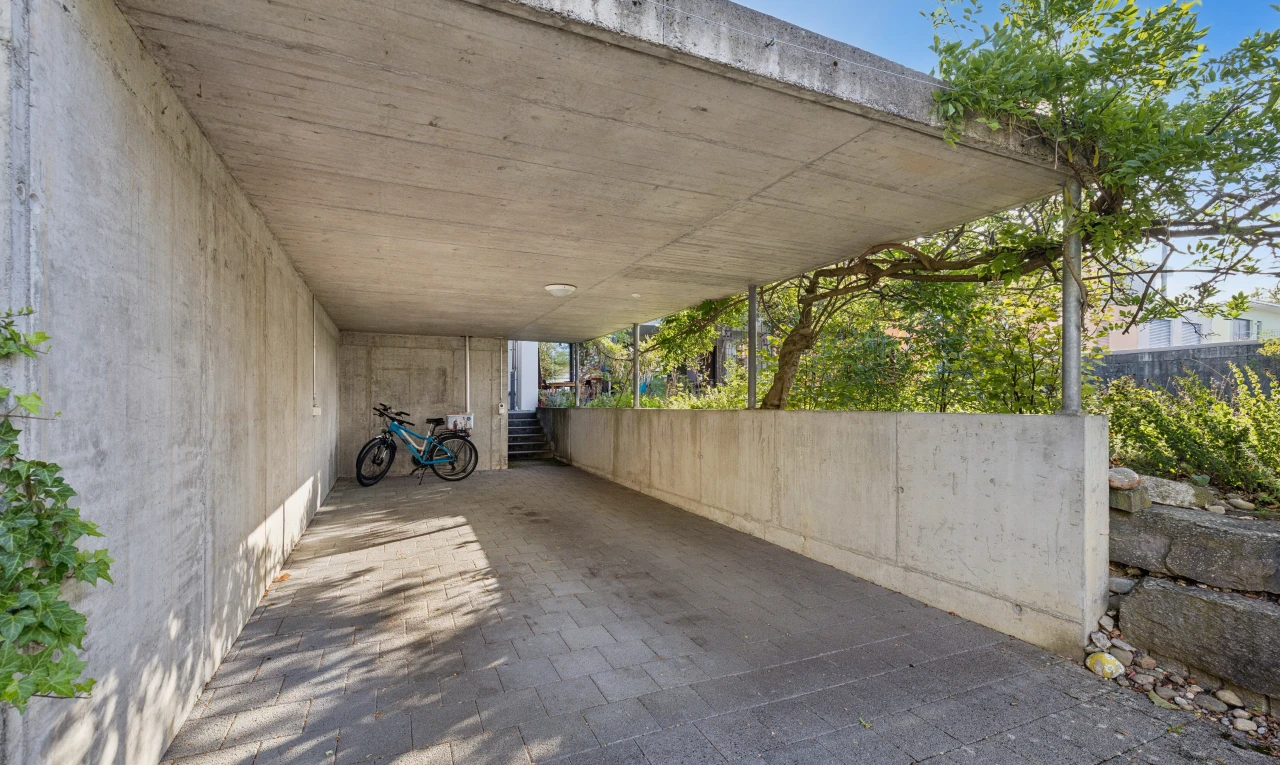 terrasse mit carport angeschlossen, day time, und from property