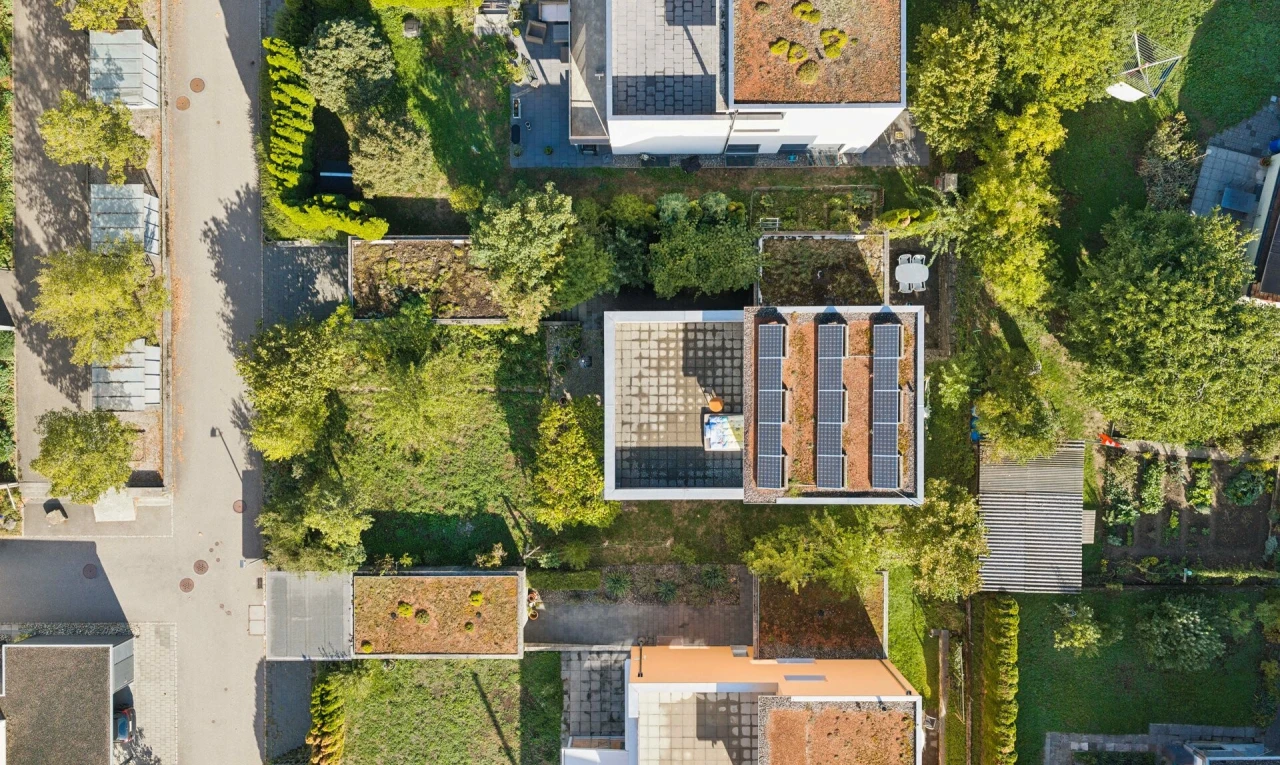 lage auf der karte mit aerial map