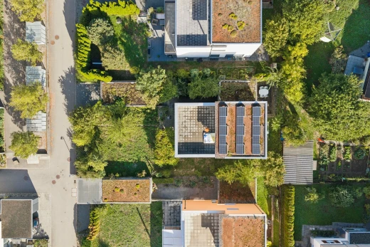 lage auf der karte mit aerial map