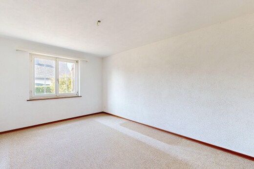 leerer raum mit carpet, teppich, inside property, baseboards wall, und sockelleisten