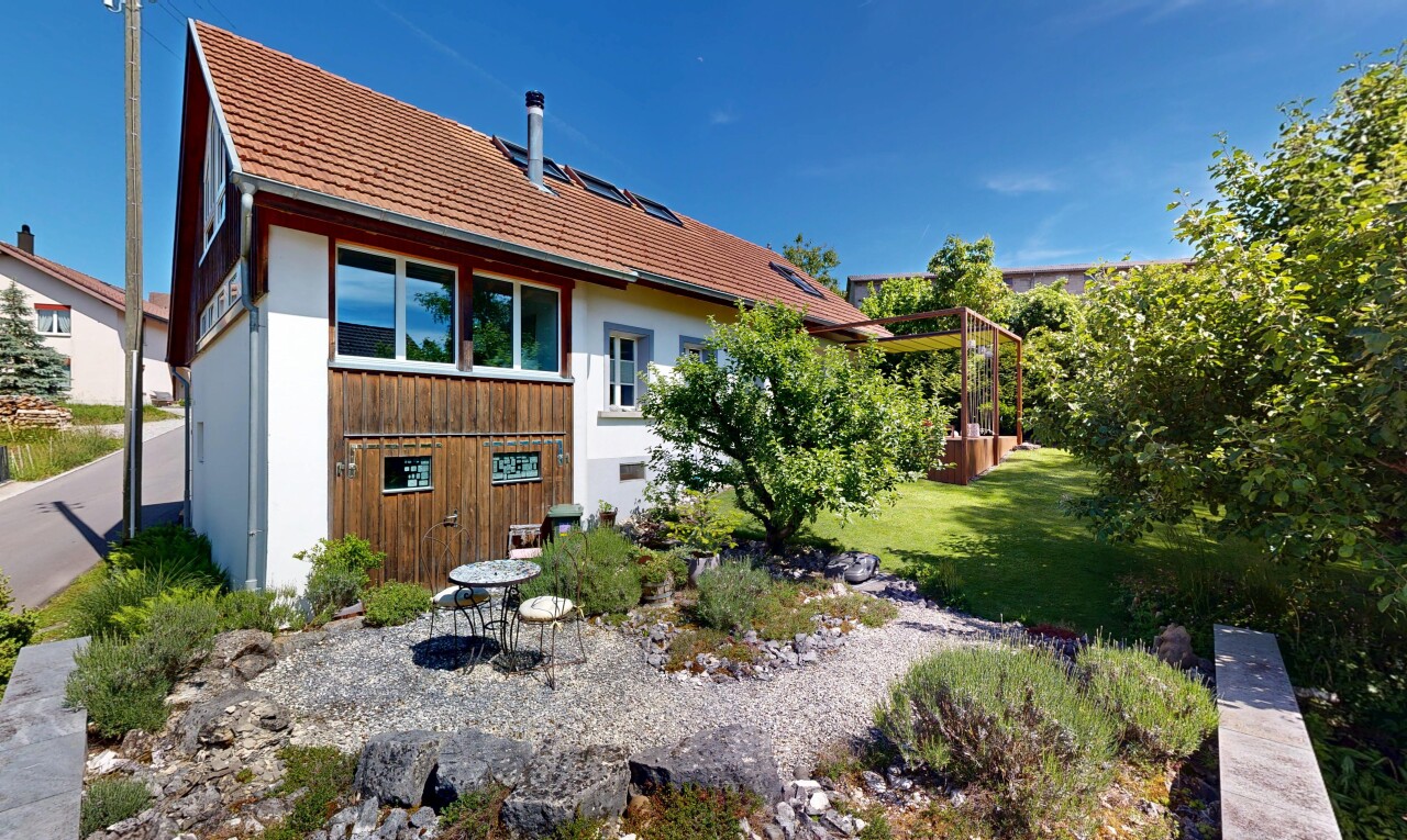 garten mit from property, day time, und rasen