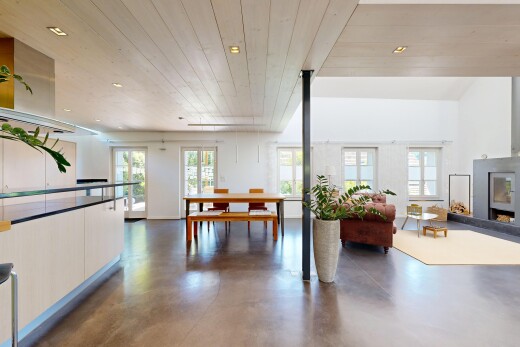 küche mit finished concrete floor, betonboden, concrete floor, holzdecke, und wood ceiling