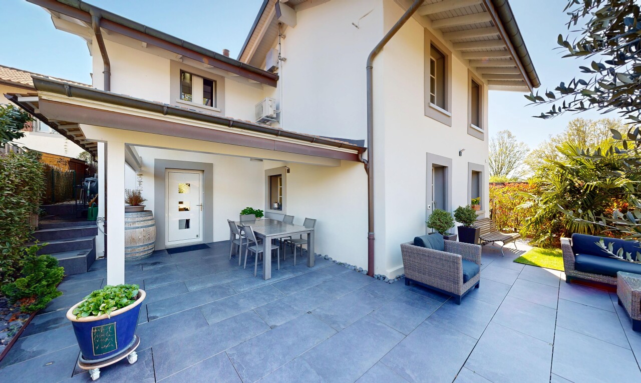 terrace featuring outdoor lounge area and a patio area