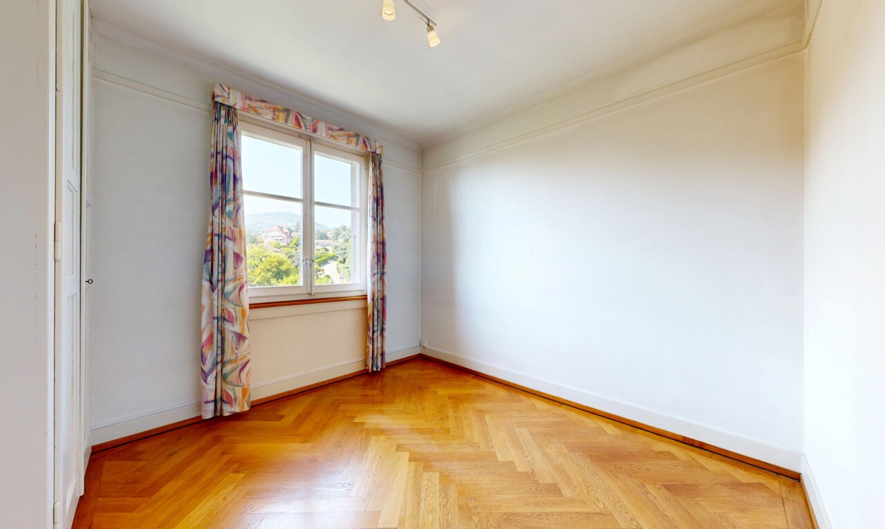leerer raum mit gipskartonwand, drywall, parquet floor, holzfußboden, und wood finish floor