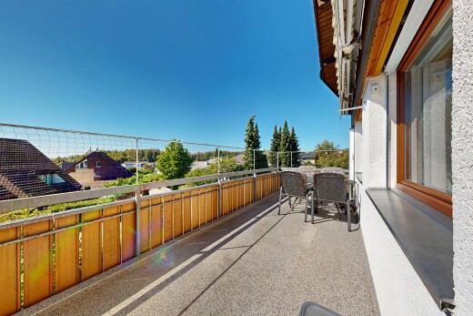balkon mit from property, view focus, und day time