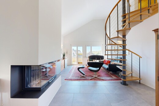treppe mit treppen, hohe decke, high ceiling, außenzugang, und gipskartonwand