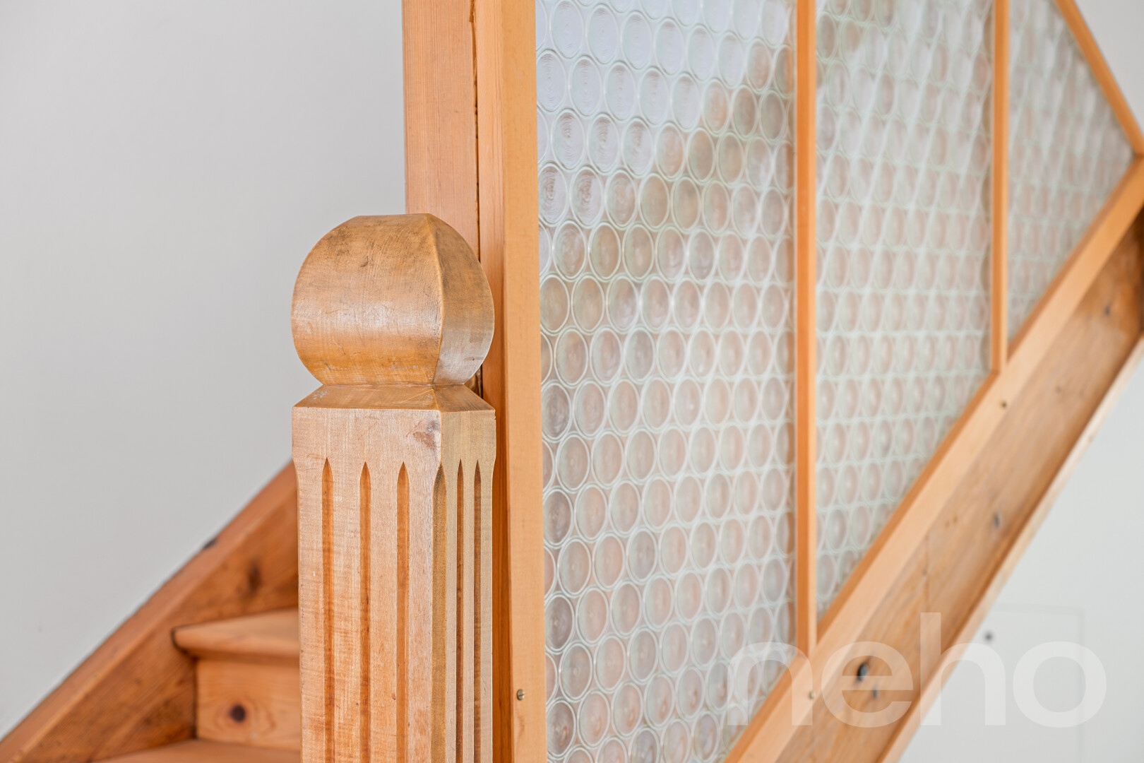 treppe mit drywall, gipskartonwand, und inside property