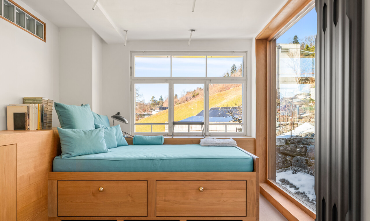 zimmer / schlafzimmer mit day time, inside property, natürliches licht, natural light, und gipskartonwand