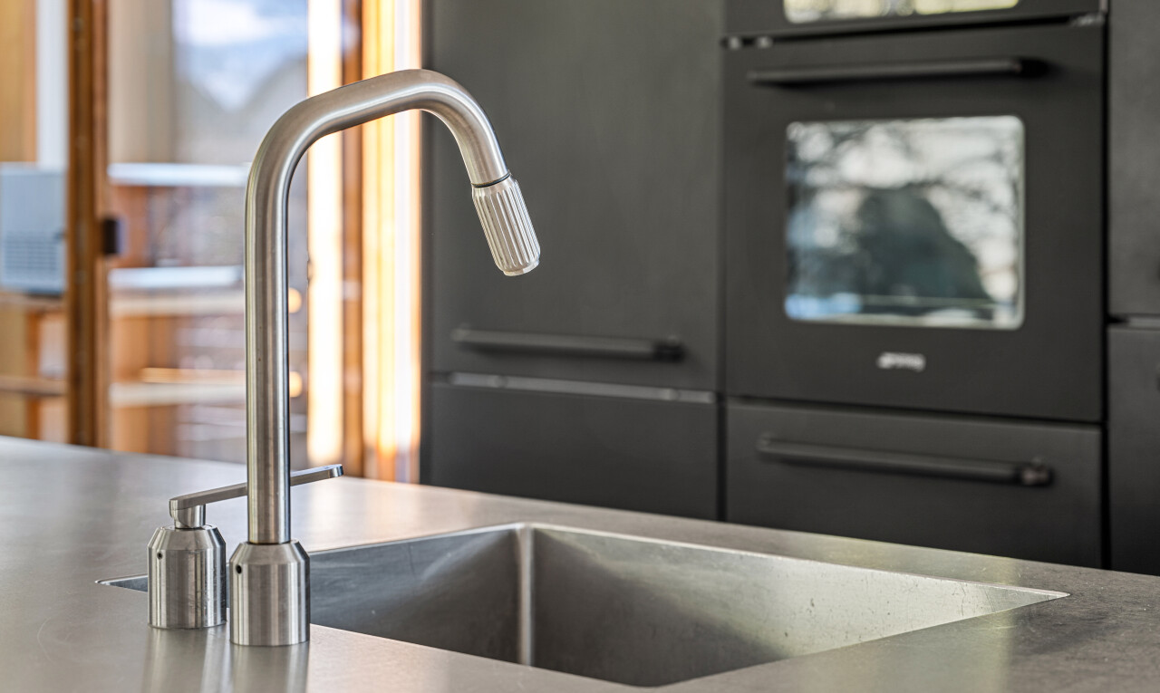 einzelheiten mit ofen, kitchen, inside property, interior, und waschbecken