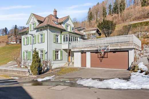 außenansicht mit garage, day time, und property visible