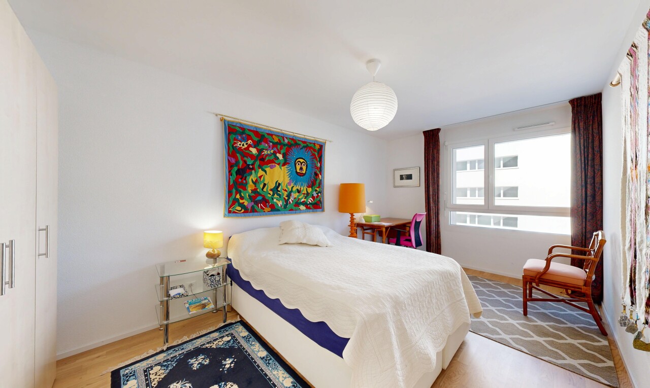 chambre avec drywall, cloison sèche, natural light, lumière naturelle, et inside property