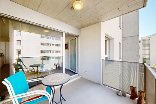 terrasse avec balcon