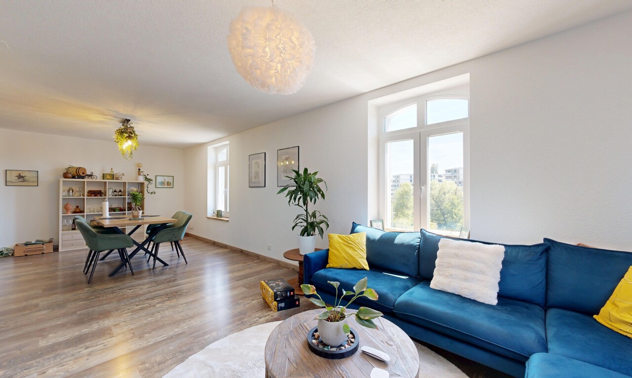 wohn- / esszimmer mit inside property, natürliches licht, natural light, gipskartonwand, und drywall