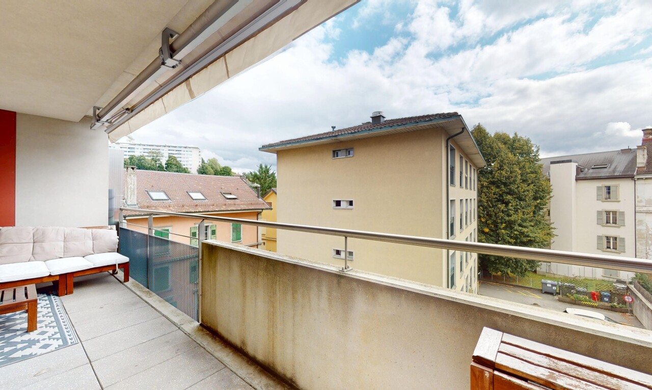 balcon avec balcon et from property