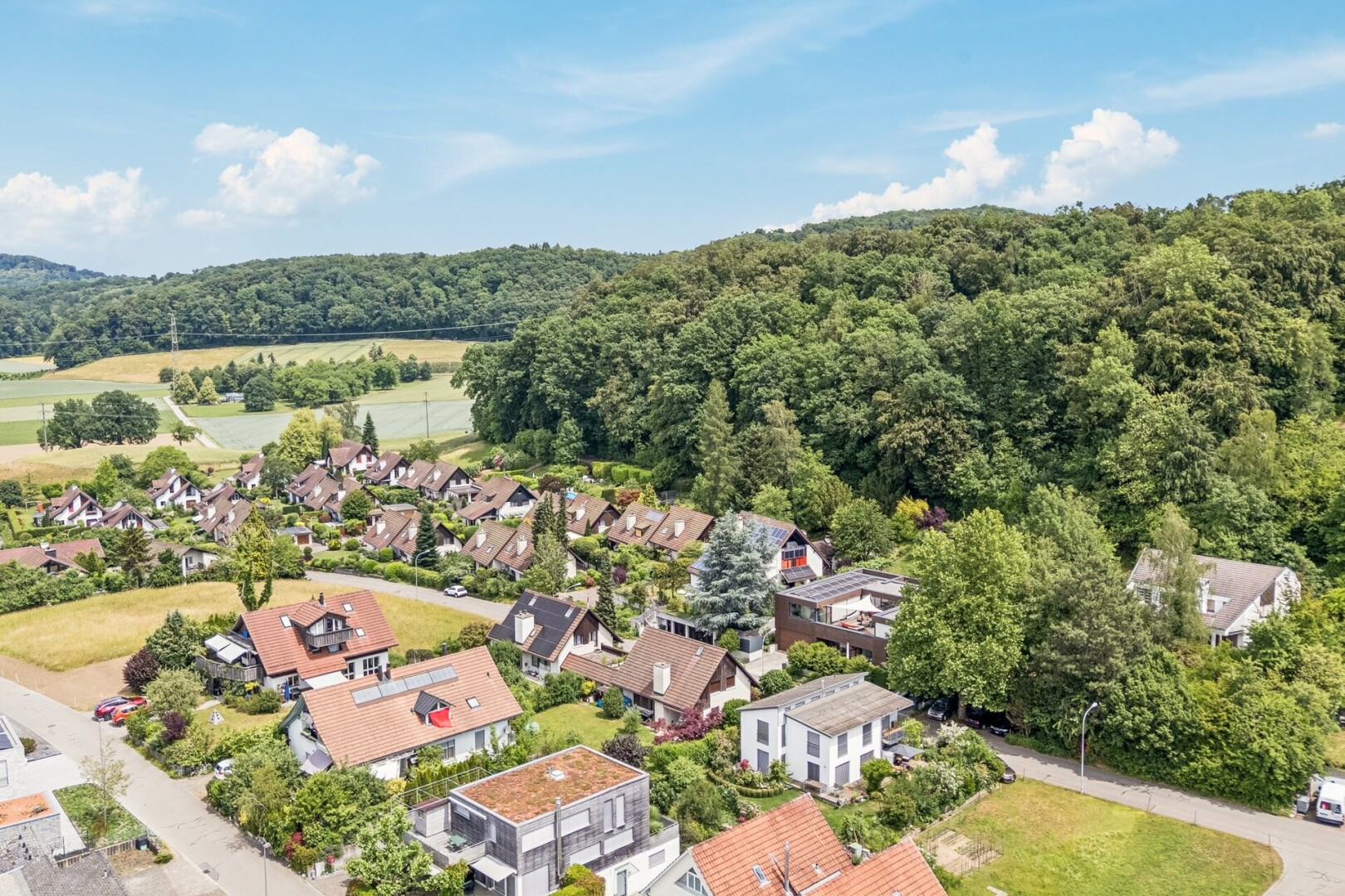 blick auf die berge mit forest view, waldblick, aerial view, residential view, und wohngebietblick