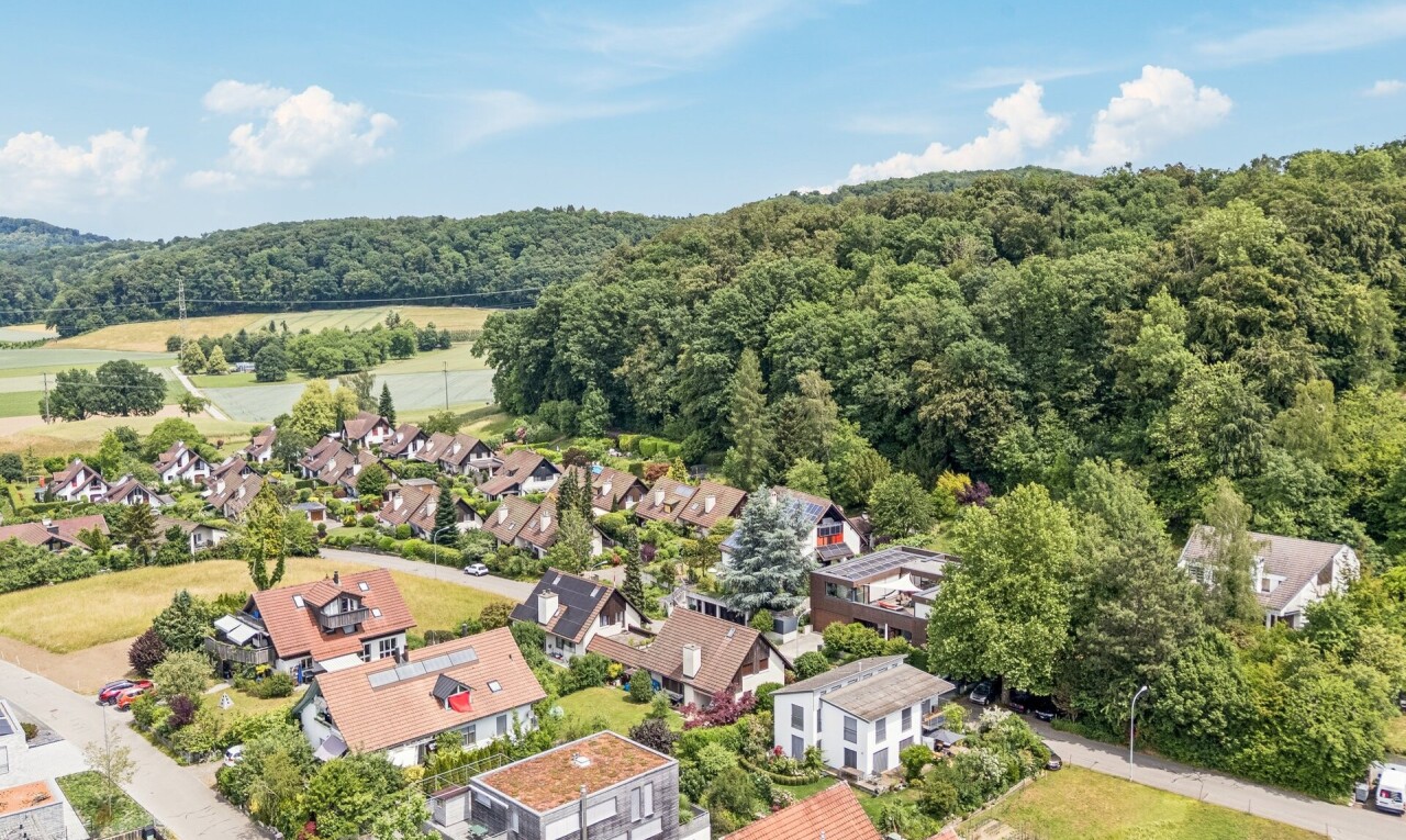 blick auf die berge mit forest view, waldblick, aerial view, residential view, und wohngebietblick