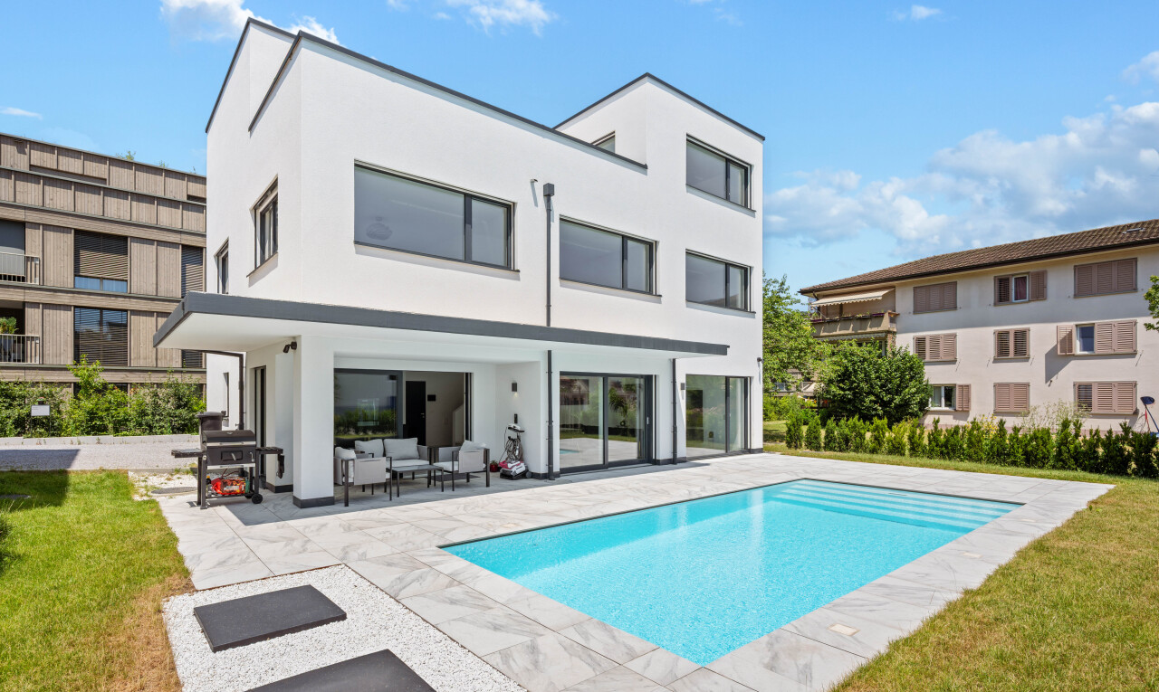 schwimmbad mit rasen, schwimmbad, terrasse, day time, und grill