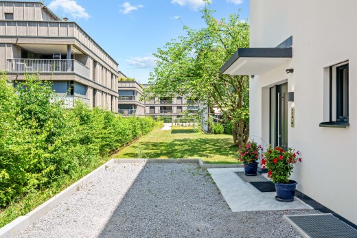 außenansicht mit day time, from property, apartment complex view, und blick auf wohnanlage