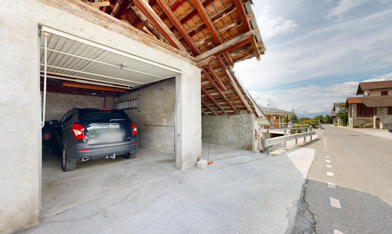 parking avec day time et garage