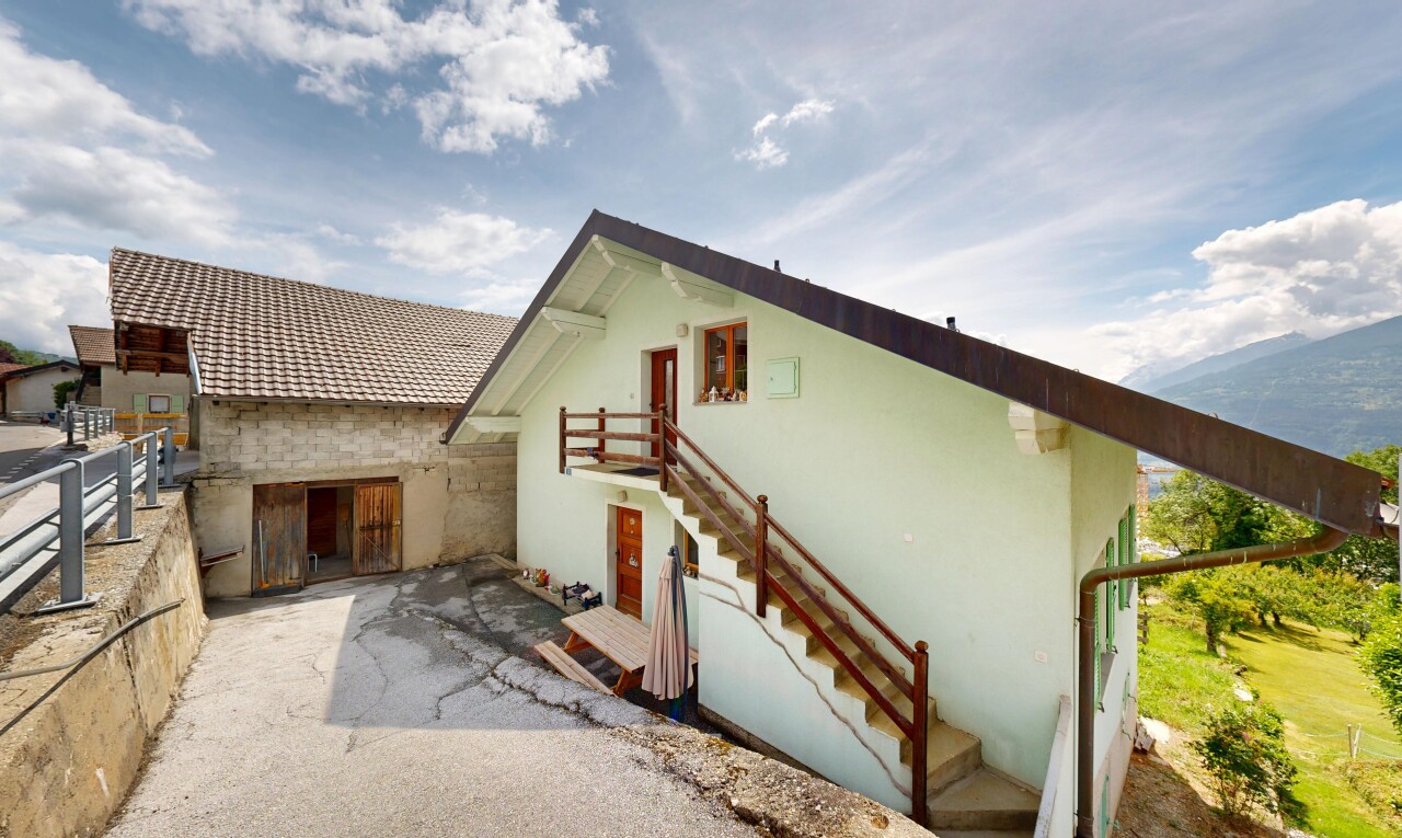 façade avec day time, bardage en stuc, et from property