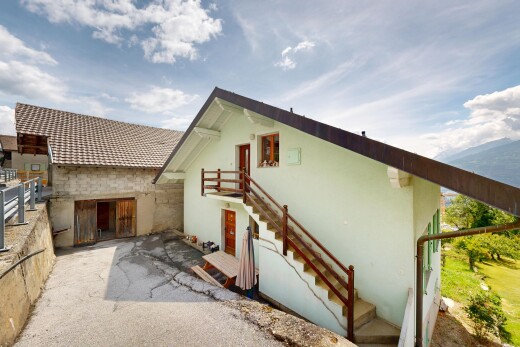 façade avec day time, bardage en stuc, et from property