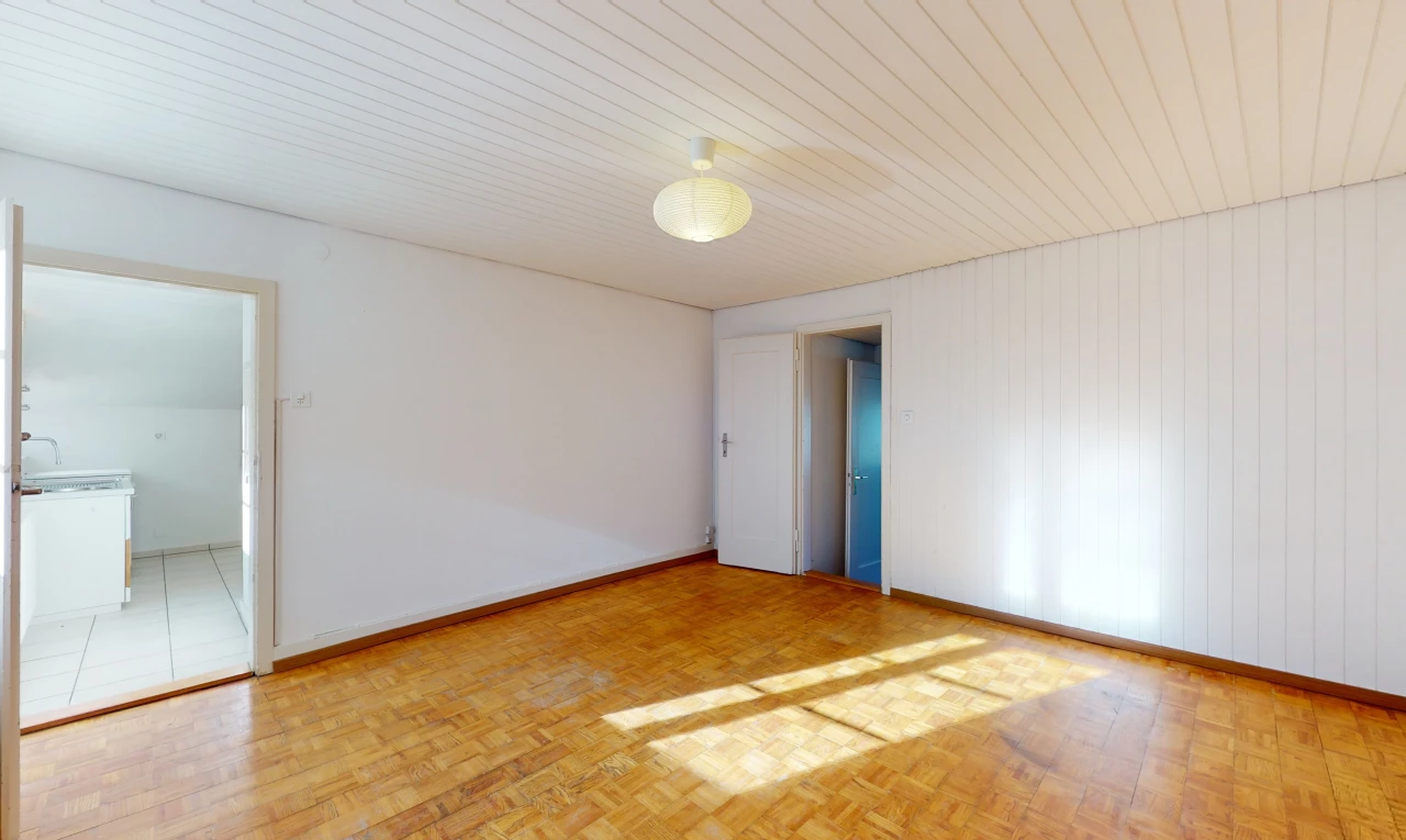 chambre vide avec parquet