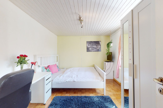 chambre à coucher avec parquet