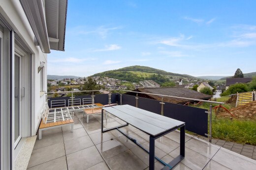 terrasse avec from property, mountain view, vue sur la montagne, day time, et terrasse