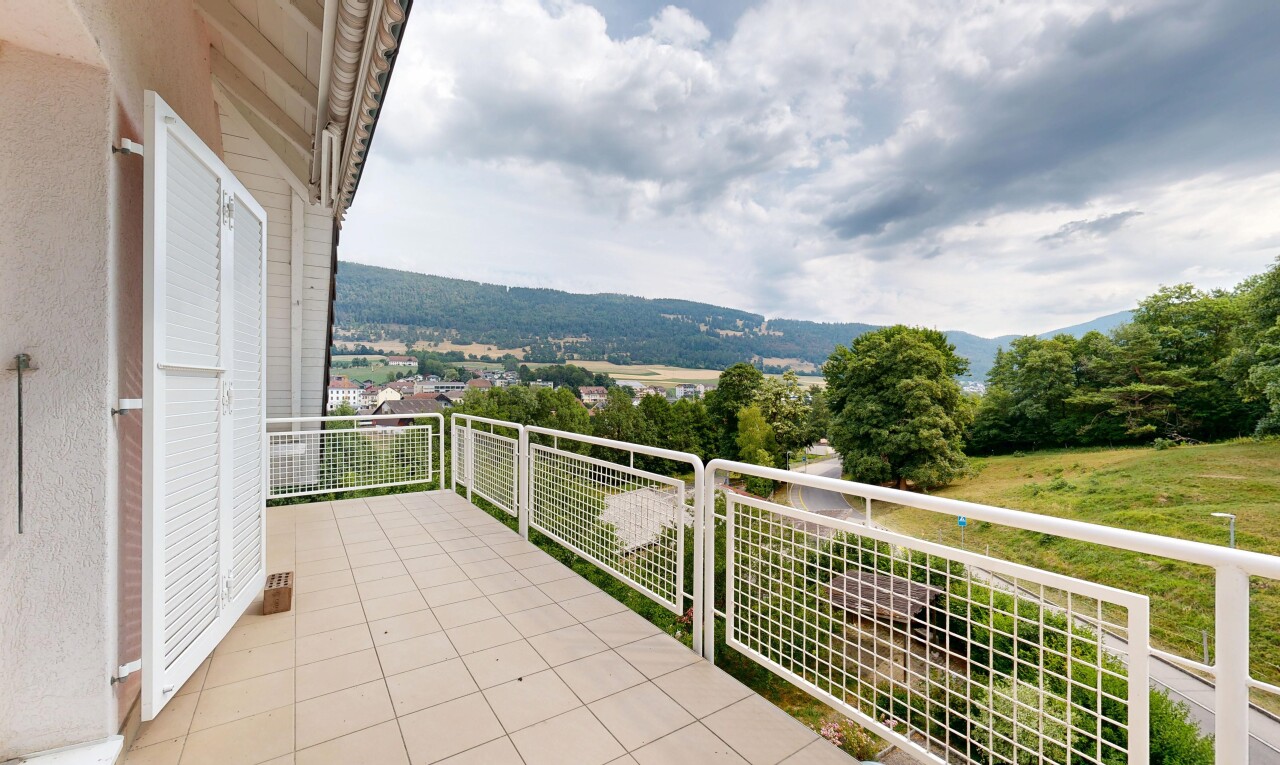 balcon avec from property, view focus, et balcon