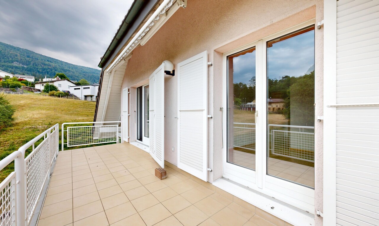 balcon avec overcast et from property