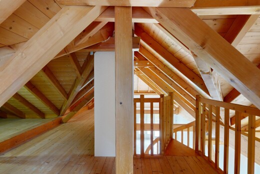 treppe mit inside property, wood ceiling, holzdecke, hardwood floor, und high end ceiling