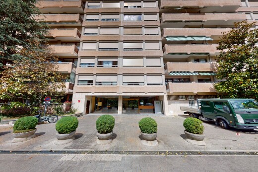 extérieur du bâtiment avec property visible