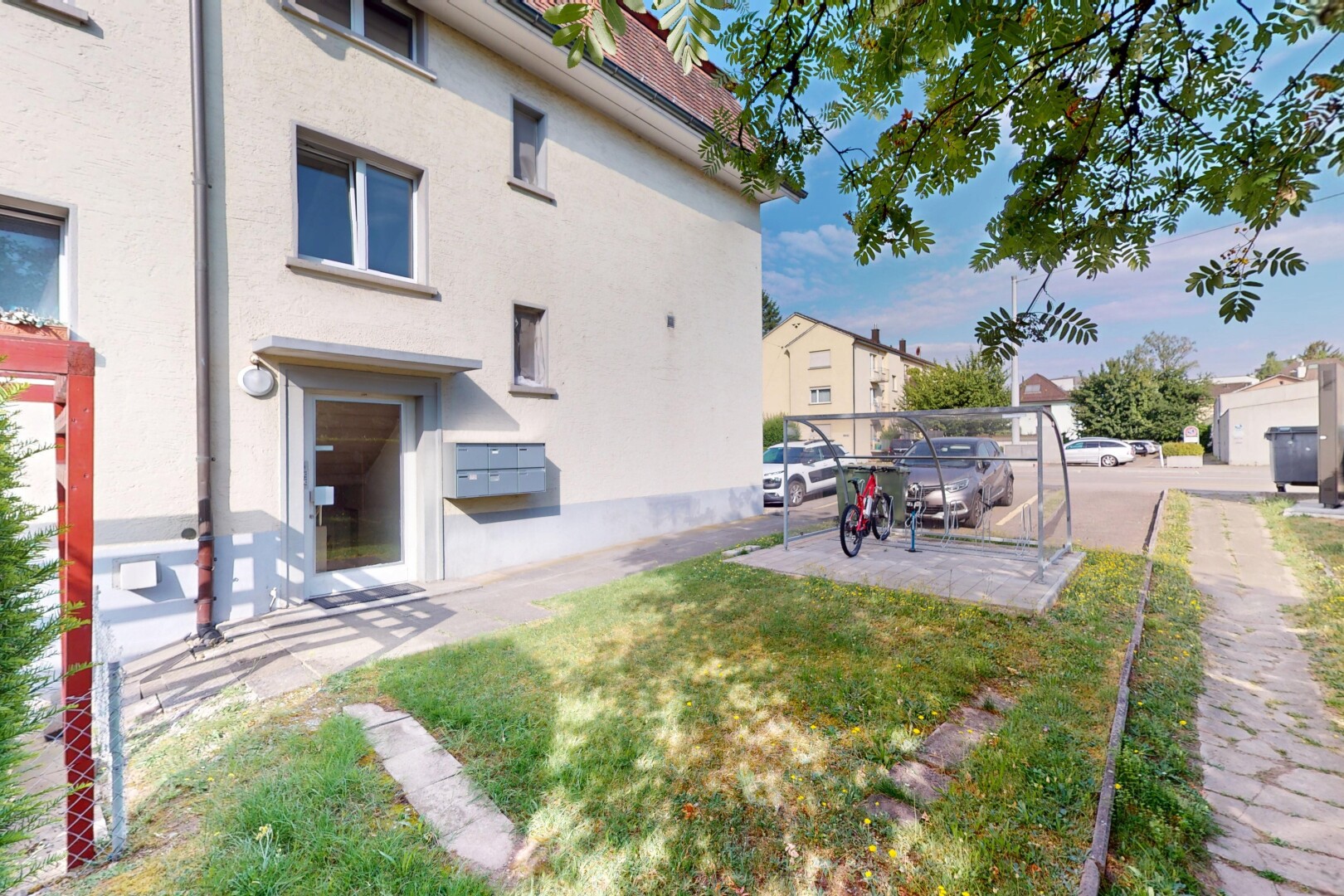 außenansicht mit stuckverkleidung, property visible, und terrasse