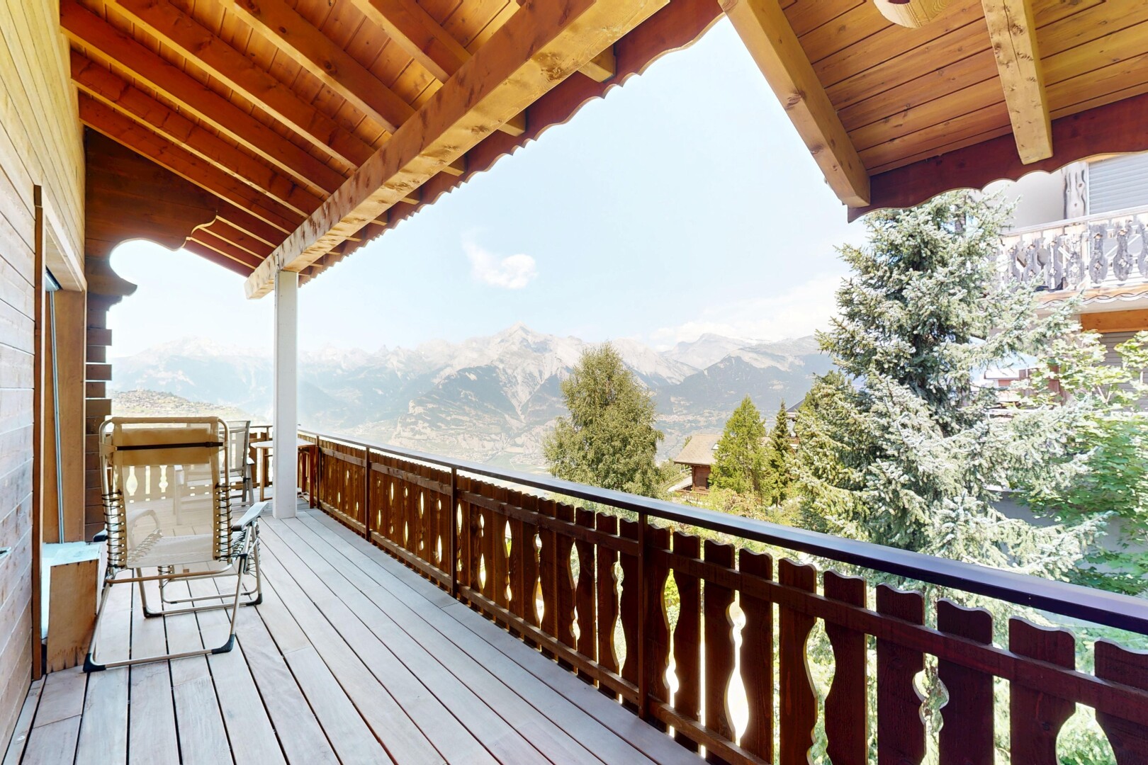 balcon avec vue sur la montagne, mountain view, view focus, et from property