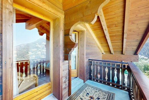 balcon avec vue sur la montagne, mountain view, balcon, et view focus