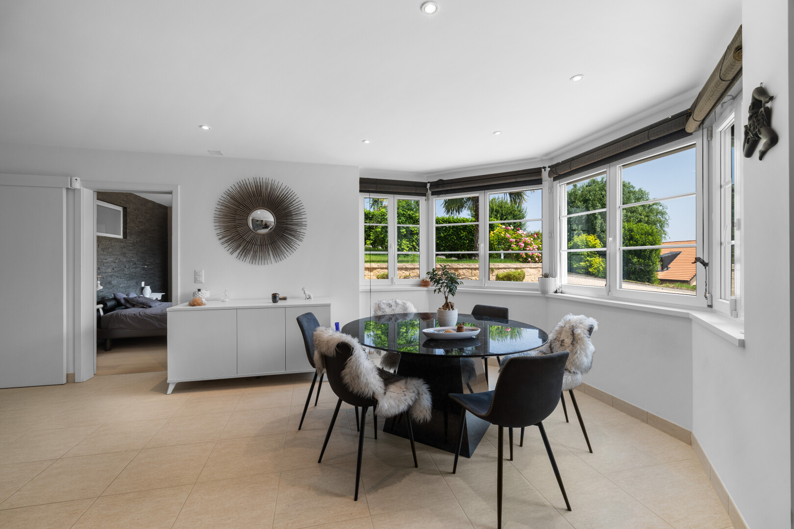 dining room featuring recessed lighting