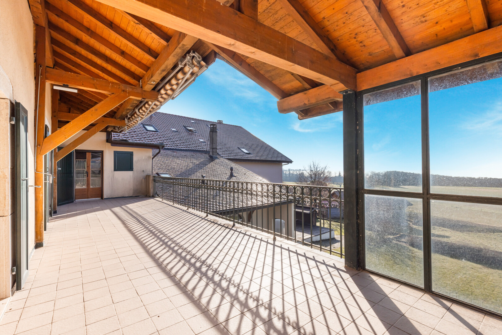 terrasse avec day time, terrasse, et from property