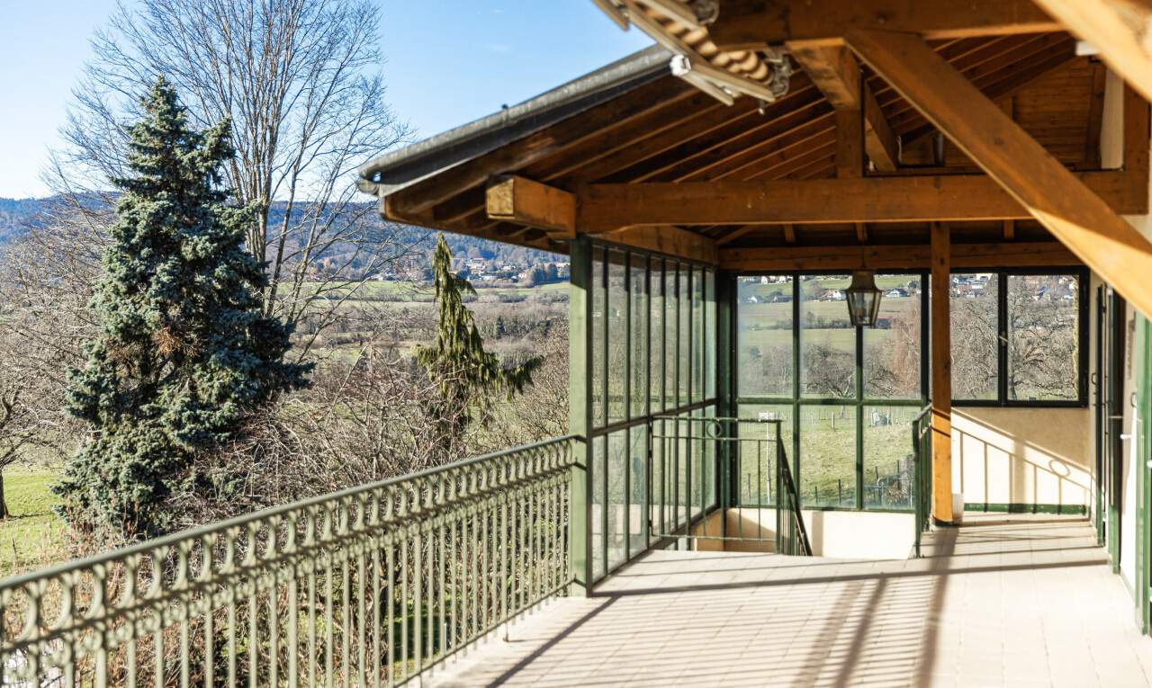 terrasse avec day time, véranda, et from property