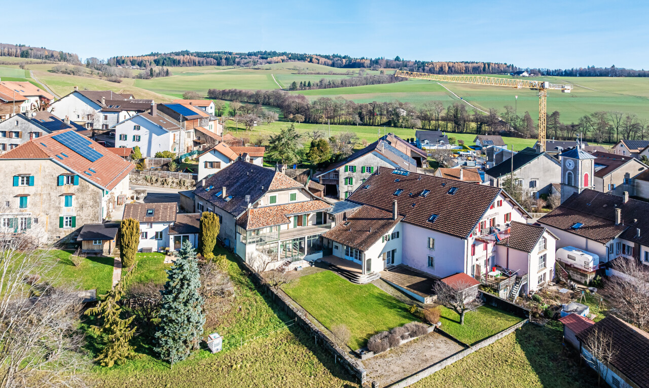 façade avec vue résidentielle, residential view, et day time