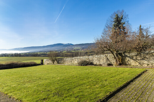 vue sur la montagne avec day time, vue rurale, rural view, vue sur la montagne, et mountain view
