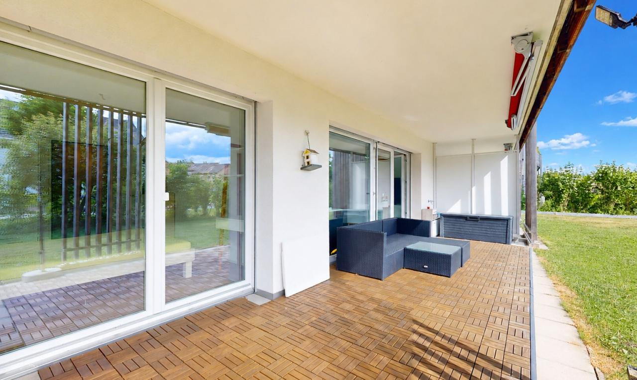terrasse mit day time, from property, und wohnraum im freien