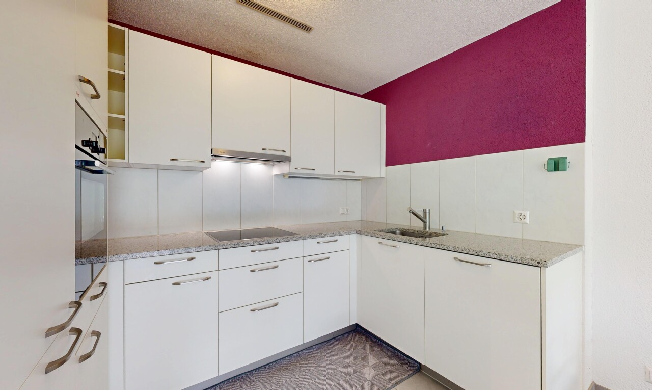 küche mit stone countertops, stein arbeitsplatten, ofen, white cabinets, und weiße schränke