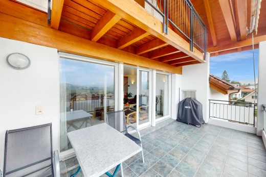 terrasse avec balcon