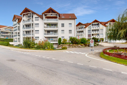blick auf das haus mit einem balkon