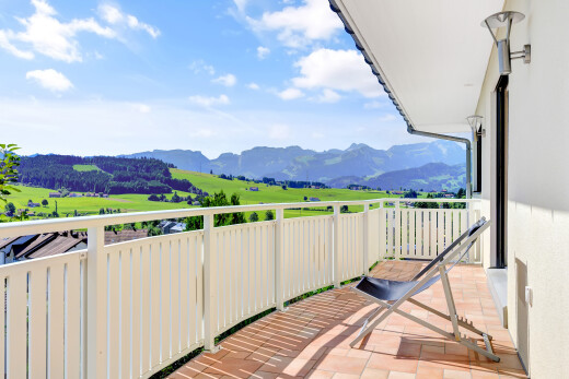 balkon mit balkon, day time, blick auf die berge, mountain view, und from property