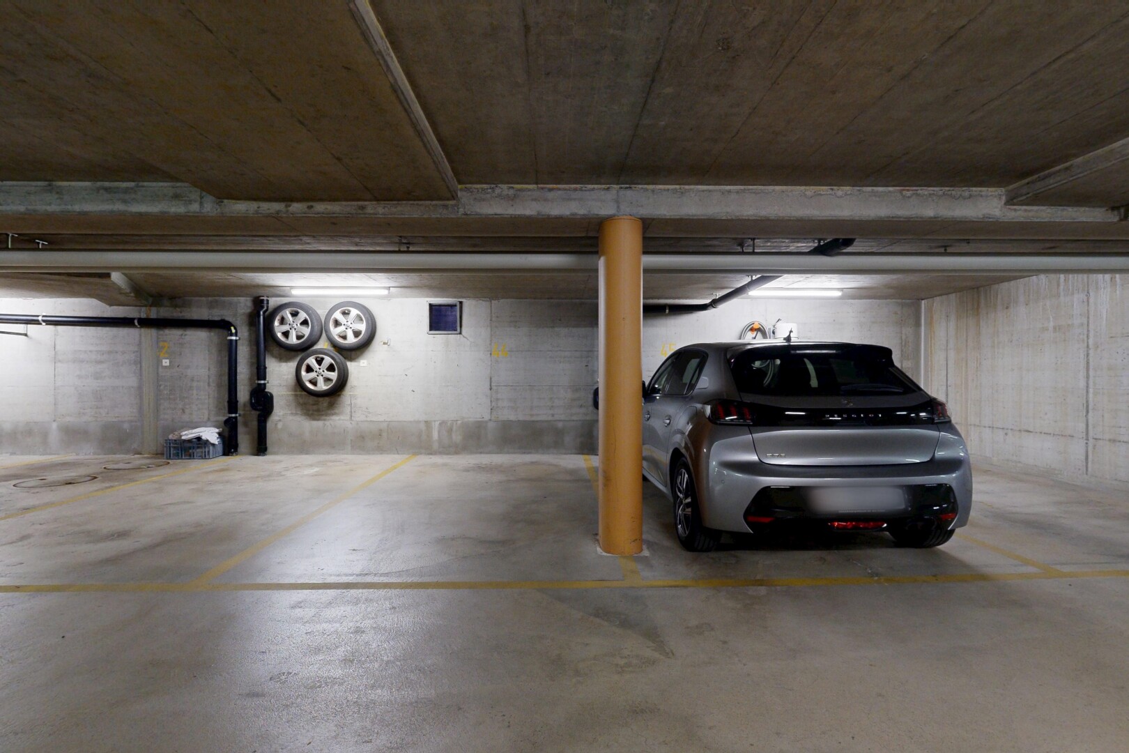 parken mit parkgarage und inside community