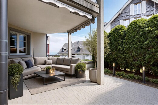 terrasse mit day time und wohnraum im freien