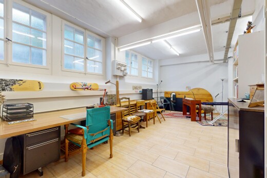 büro mit natural light, natürliches licht, inside property, drywall, und gipskartonwand
